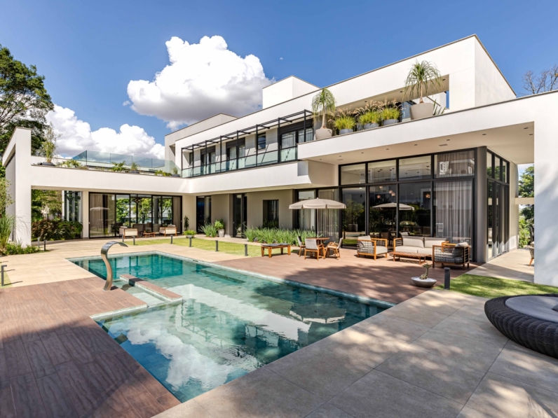 Esquadrias Divelle - DN100 | Projeto por Milton e Gisela Wobetto - Fotos por Artur Pretto Junqueira